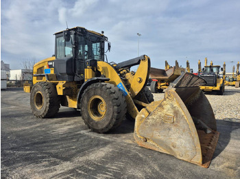 מעמיס גלגלים CATERPILLAR 926M