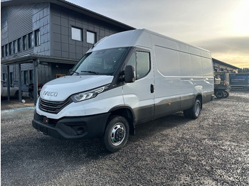 כלי רכב מסחרי עם לוח IVECO Daily 50c18