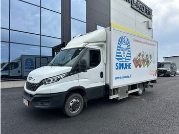 כלי רכב מסחרי עם לוח IVECO Daily 50c18
