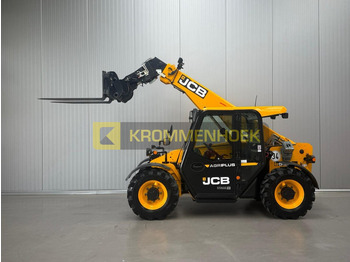 מפעיל טלסקופי JCB