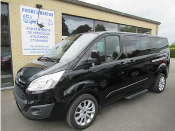 כלי רכב מסחרי לנוסעים FORD