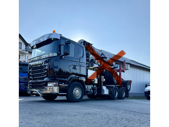 משאית עם שלדת תא SCANIA R 620