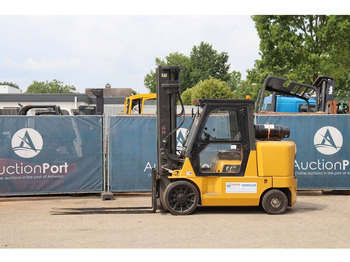 מלגזת LPG CATERPILLAR GC