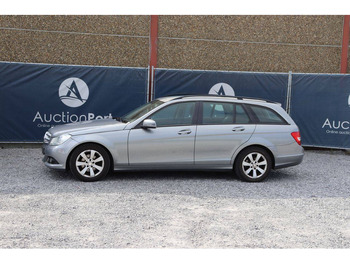 סדאן MERCEDES-BENZ