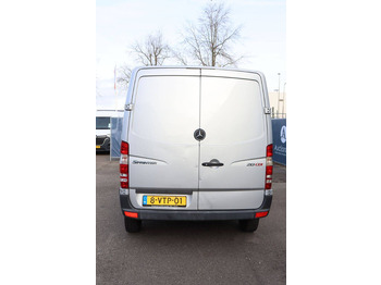 כלי רכב מסחרי עם לוח Mercedes-Benz Sprinter: תמונה 5 כלי רכב מסחרי עם לוח Mercedes-Benz Sprinter: תמונה 5