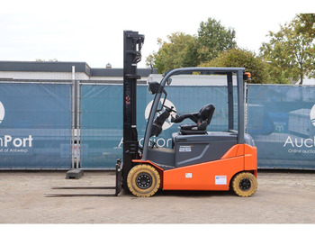 מלגזה חשמלית Toyota 8FBMT25: תמונה 2