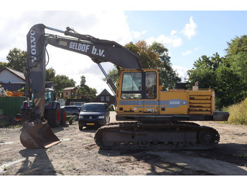 מחפר סורק Volvo EC230B: תמונה 2