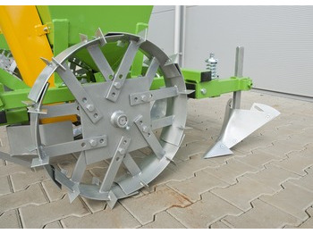 חָדָשׁ משתיל תפוחי אדמה Bomet Sadzarka jednorzędowa / Einreihige Pflanzmaschine / Single row planter / Однорядная сеялка: תמונה 3