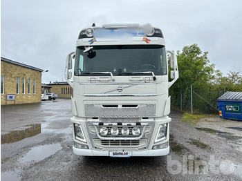משאית תיבה VOLVO FH 4*2: תמונה 2