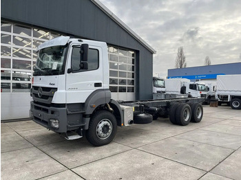 משאית עם שלדת תא MERCEDES-BENZ Axor 3344