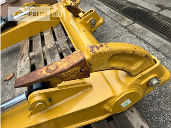 מרטש עבור מכונת בנייה Cat 3-Zahn Heckaufreißer: תמונה 4 מרטש עבור מכונת בנייה Cat 3-Zahn Heckaufreißer: תמונה 4