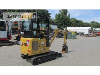 מיני מחפר CATERPILLAR 301.8