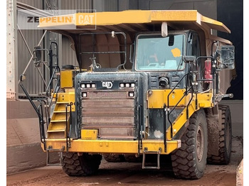משאית סלעים/ מסיר פסולת קשיח CATERPILLAR