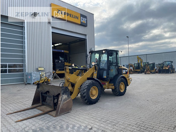 מעמיס גלגלים CATERPILLAR 906M