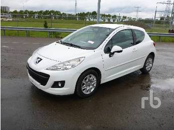 מכונית Peugeot 207HDIF: תמונה 1