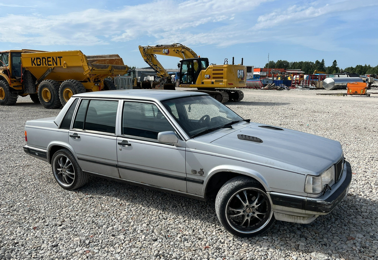 1992 VOLVO 740SE 2.3 85kW - מכונית: תמונה 1 1992 VOLVO 740SE 2.3 85kW - מכונית: תמונה 1