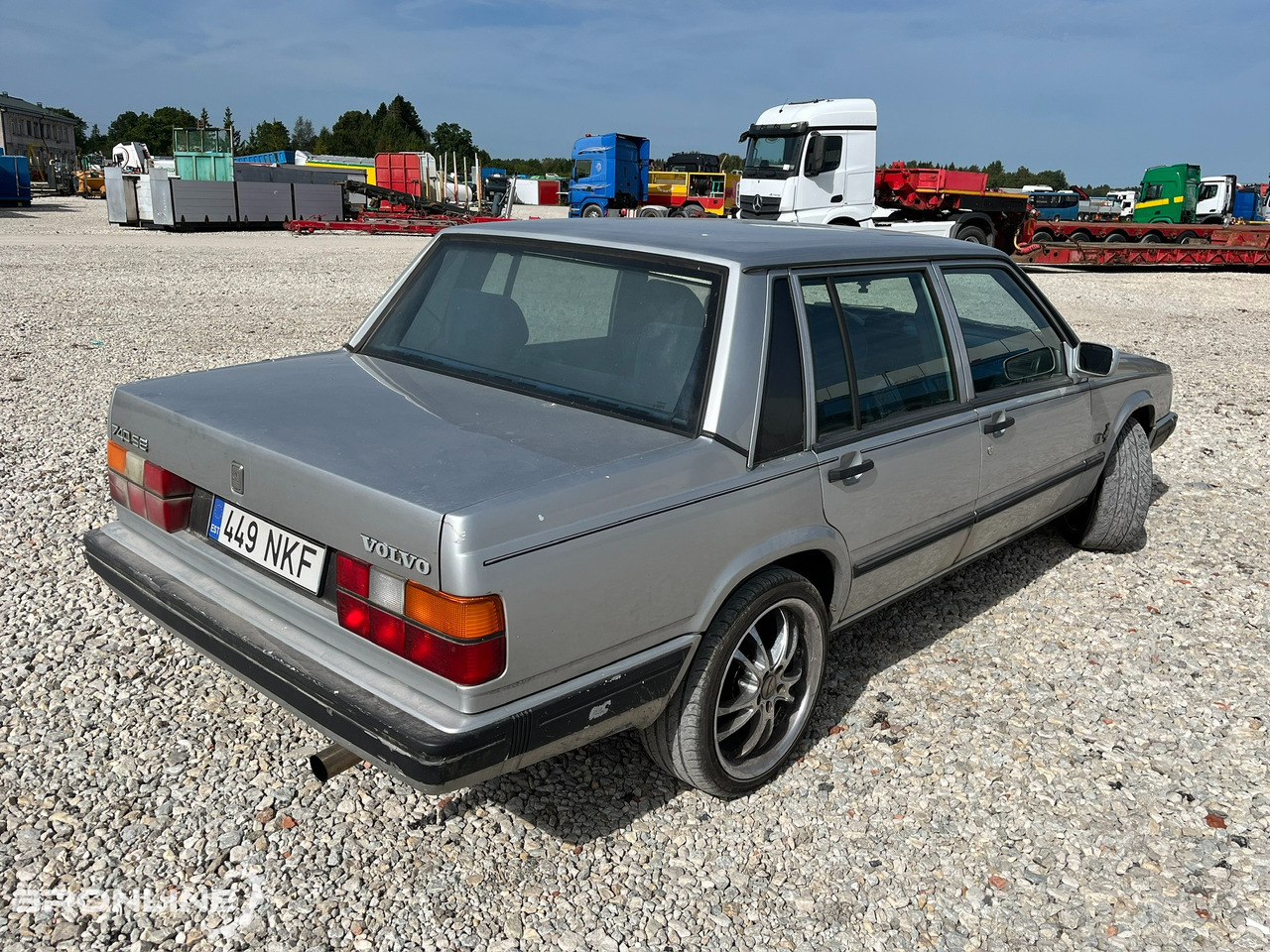 1992 VOLVO 740SE 2.3 85kW - מכונית: תמונה 4 1992 VOLVO 740SE 2.3 85kW - מכונית: תמונה 4