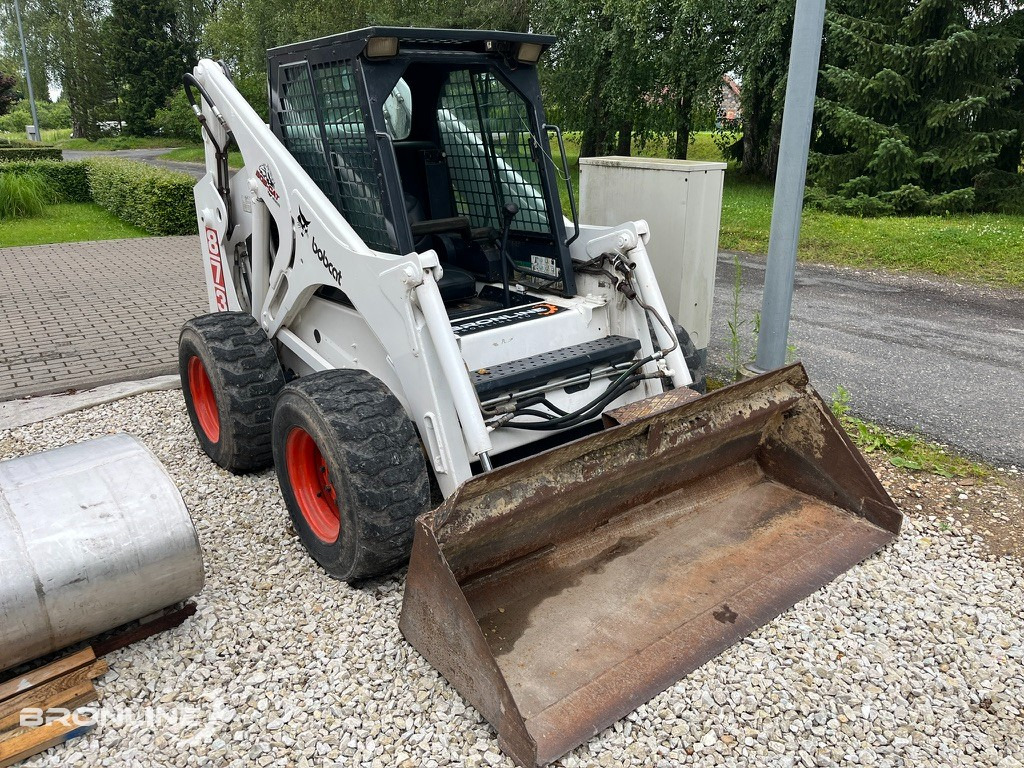 1995 Bobcat 873 54kW Skid-steer loader - מעמיס היגוי החלקה: תמונה 1 1995 Bobcat 873 54kW Skid-steer loader - מעמיס היגוי החלקה: תמונה 1