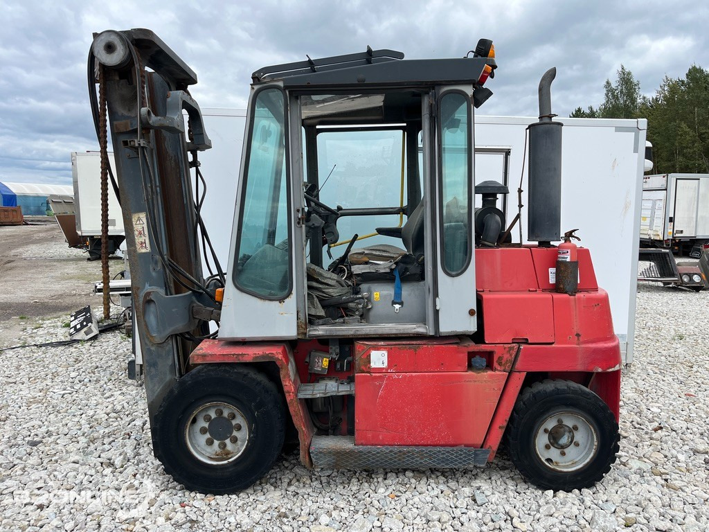 2000 Kalmar DCD 55-6H tõstuk - מלגזת סולר: תמונה 2 2000 Kalmar DCD 55-6H tõstuk - מלגזת סולר: תמונה 2