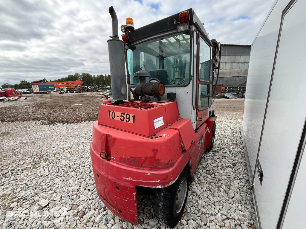 2000 Kalmar DCD 55-6H tõstuk - מלגזת סולר: תמונה 5 2000 Kalmar DCD 55-6H tõstuk - מלגזת סולר: תמונה 5