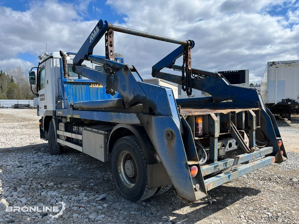 2004 Mercedes-Benz Actros 1832 Skip Loader Joab - משאית דילוג העמסה: תמונה 4 2004 Mercedes-Benz Actros 1832 Skip Loader Joab - משאית דילוג העמסה: תמונה 4