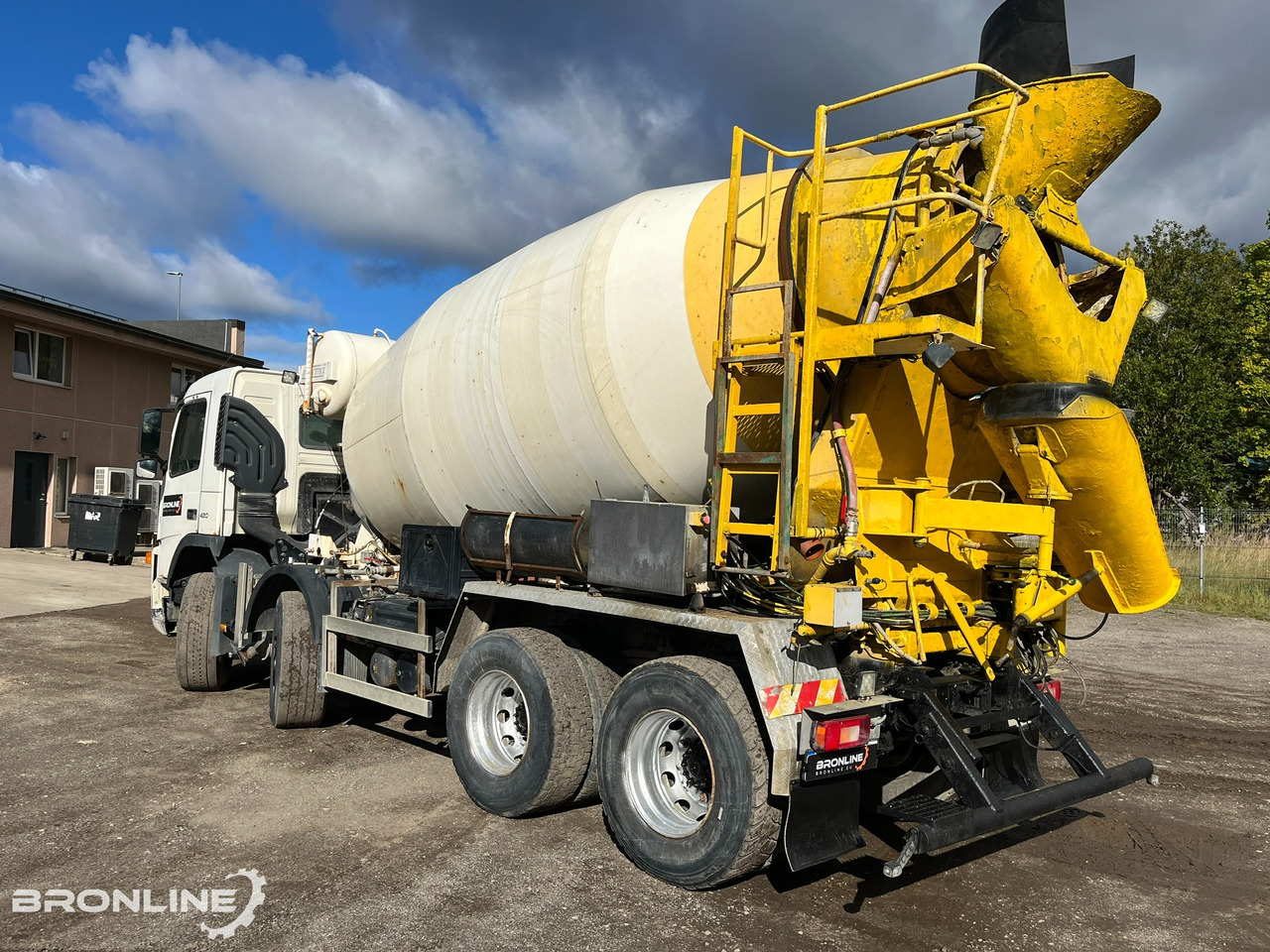 2004 Volvo FM12 420 8x4 Intermix 10m³ - משאית מערבלת בטון: תמונה 4 2004 Volvo FM12 420 8x4 Intermix 10m³ - משאית מערבלת בטון: תמונה 4