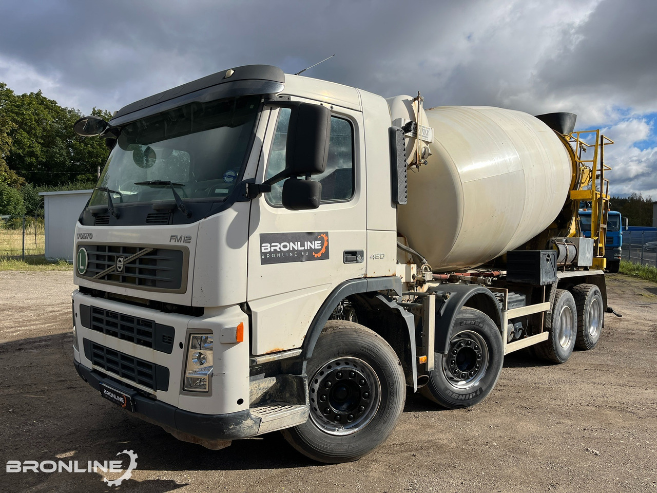 2004 Volvo FM12 420 8x4 Intermix 10m³ - משאית מערבלת בטון: תמונה 1 2004 Volvo FM12 420 8x4 Intermix 10m³ - משאית מערבלת בטון: תמונה 1