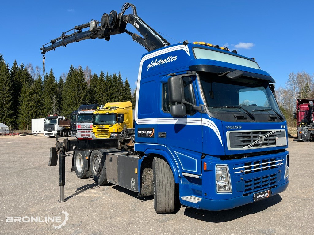 2008 VOLVO FM440 6x2+HIAB Crane+Platform trailer - יחידת טרקטור, סמיטריילר צד נופל/ שטוח: תמונה 2 2008 VOLVO FM440 6x2+HIAB Crane+Platform trailer - יחידת טרקטור, סמיטריילר צד נופל/ שטוח: תמונה 2