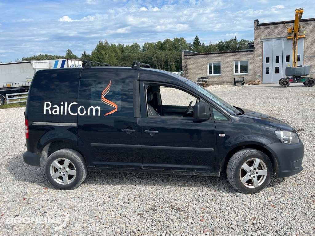 2011 Volkswagen Caddy 4x4 2.0 81kW - מכונית: תמונה 3 2011 Volkswagen Caddy 4x4 2.0 81kW - מכונית: תמונה 3