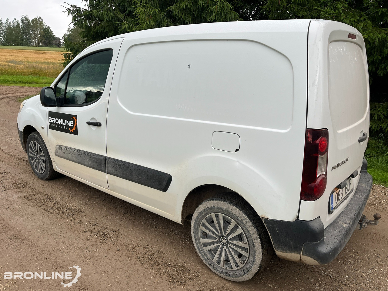 2013 Peugeot Partner 1.6d 55kW - כלי רכב מסחרי קטן: תמונה 4 2013 Peugeot Partner 1.6d 55kW - כלי רכב מסחרי קטן: תמונה 4