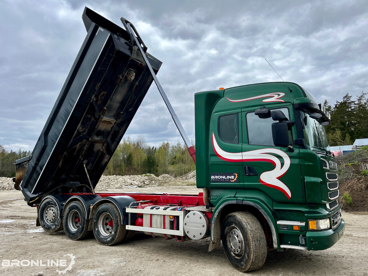 2013 V8 SCANIA R560 8X4 Tipper/Kallur/Retarder - מזהיר: תמונה 4 2013 V8 SCANIA R560 8X4 Tipper/Kallur/Retarder - מזהיר: תמונה 4