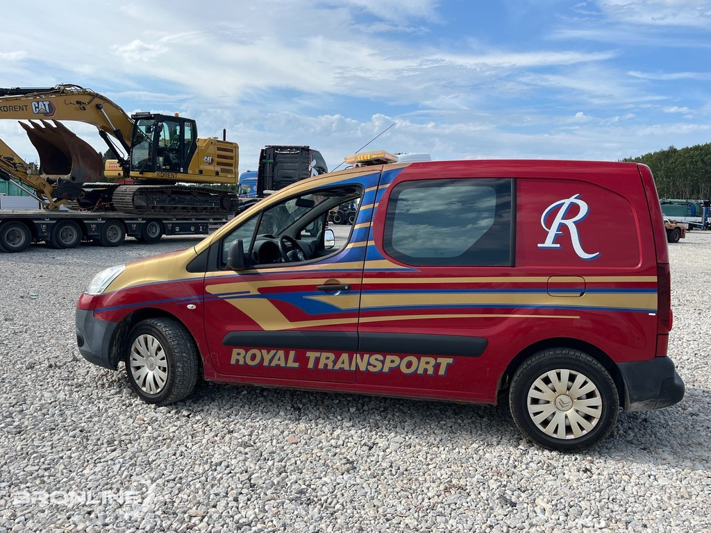 2015 Citroën Berlingo 1.6 84kW - מכונית: תמונה 3 2015 Citroën Berlingo 1.6 84kW - מכונית: תמונה 3