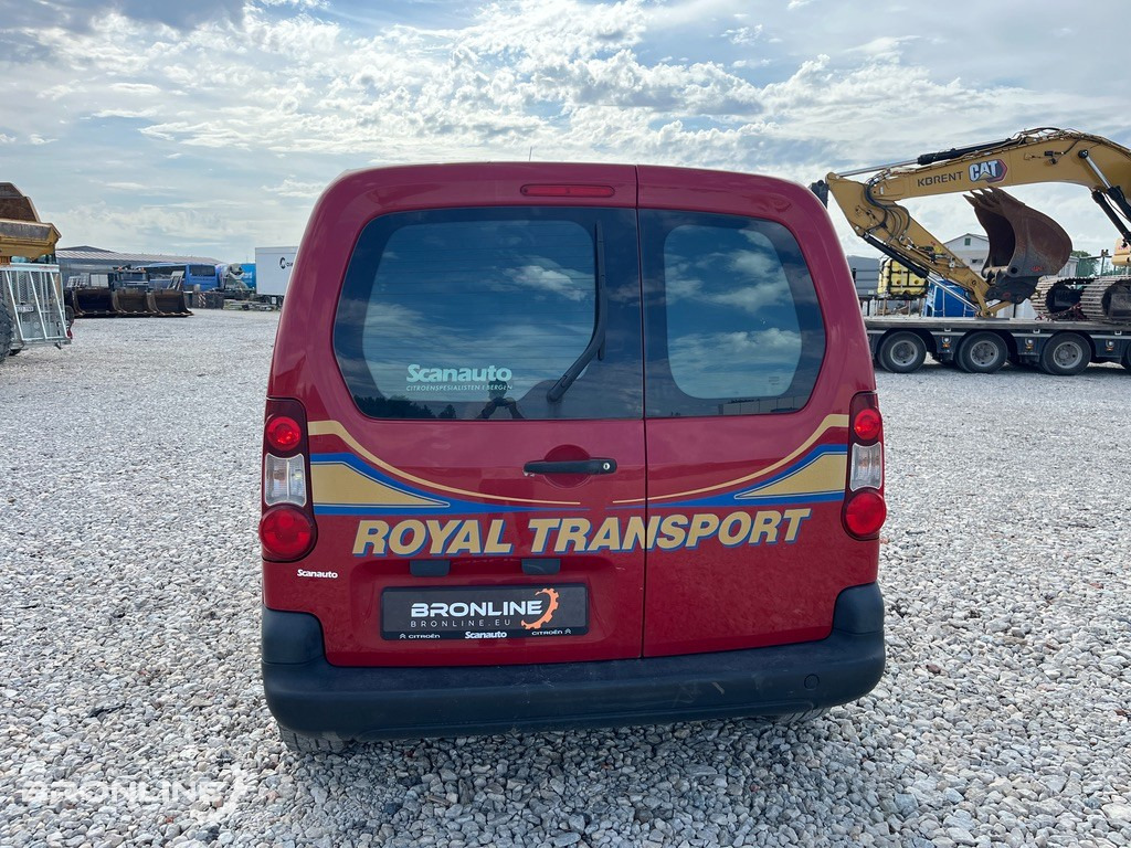 2015 Citroën Berlingo 1.6 84kW - מכונית: תמונה 4 2015 Citroën Berlingo 1.6 84kW - מכונית: תמונה 4