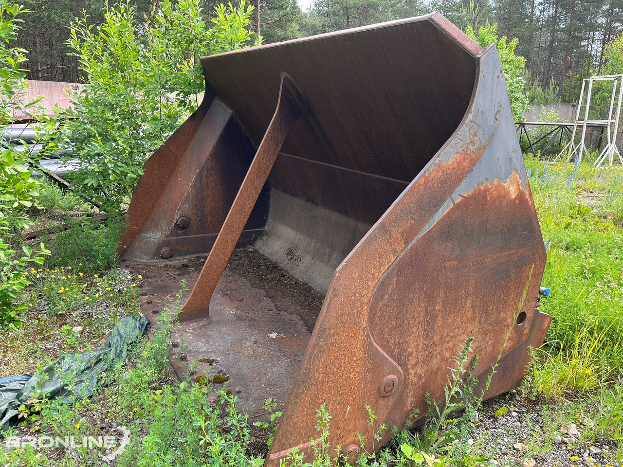 Volvo L220E 8.2m3 High tip bucket/kõrgkallutav kopp - דלי מעמיס: תמונה 2 Volvo L220E 8.2m3 High tip bucket/kõrgkallutav kopp - דלי מעמיס: תמונה 2