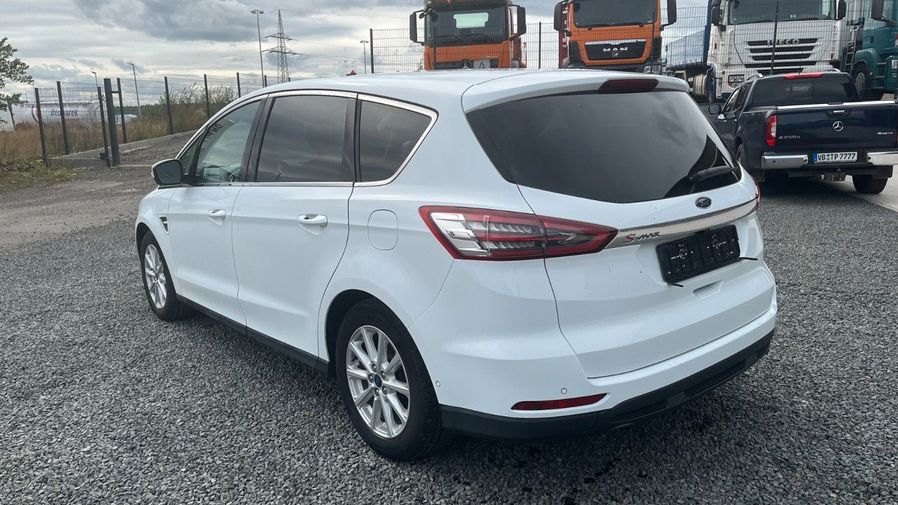 Ford S-Max S-MAX Titanium 2.0 TDCI - רכב סטיישן: תמונה 5 Ford S-Max S-MAX Titanium 2.0 TDCI - רכב סטיישן: תמונה 5