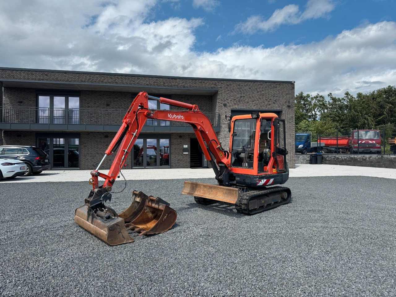 Kubota KX 121-3a KX121 Minibagger Monoausleger 3xLöffel - מיני מחפר: תמונה 1 Kubota KX 121-3a KX121 Minibagger Monoausleger 3xLöffel - מיני מחפר: תמונה 1