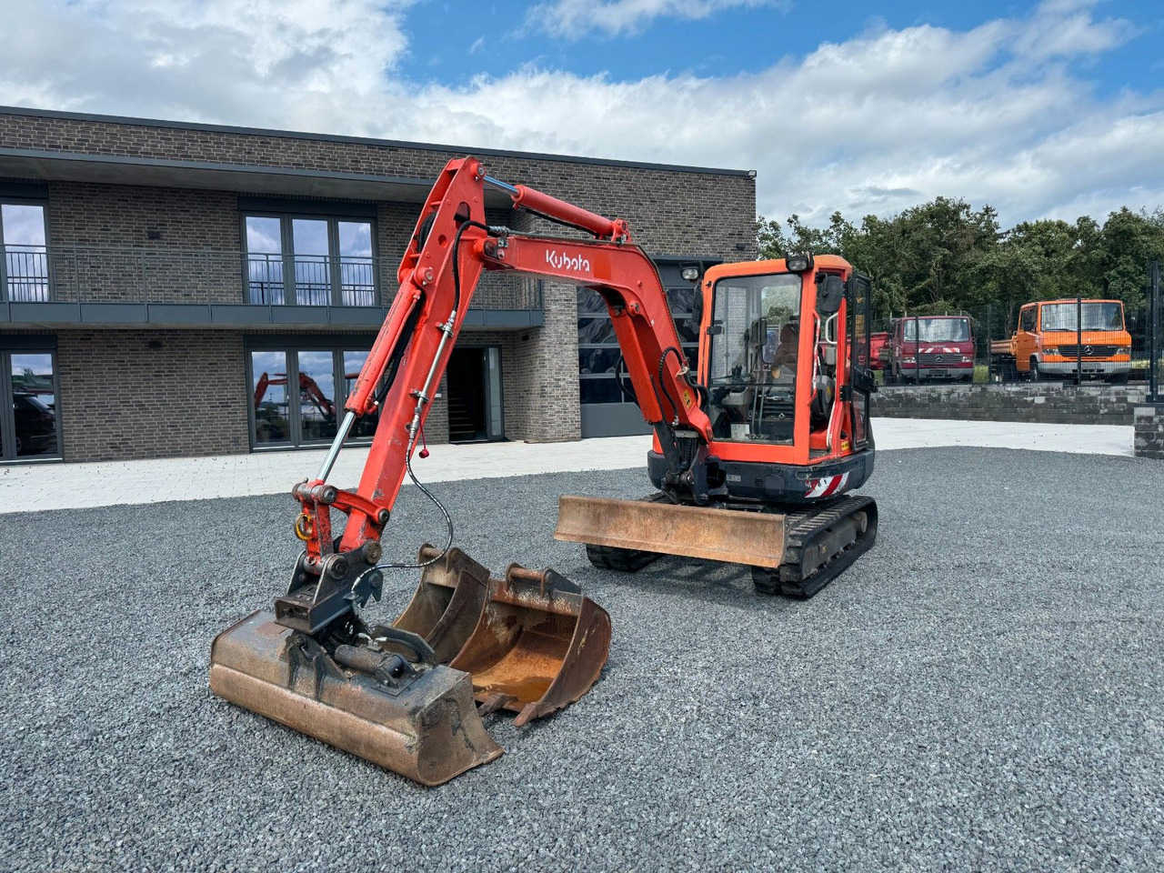 Kubota KX 121-3a KX121 Minibagger Monoausleger 3xLöffel - מיני מחפר: תמונה 2 Kubota KX 121-3a KX121 Minibagger Monoausleger 3xLöffel - מיני מחפר: תמונה 2