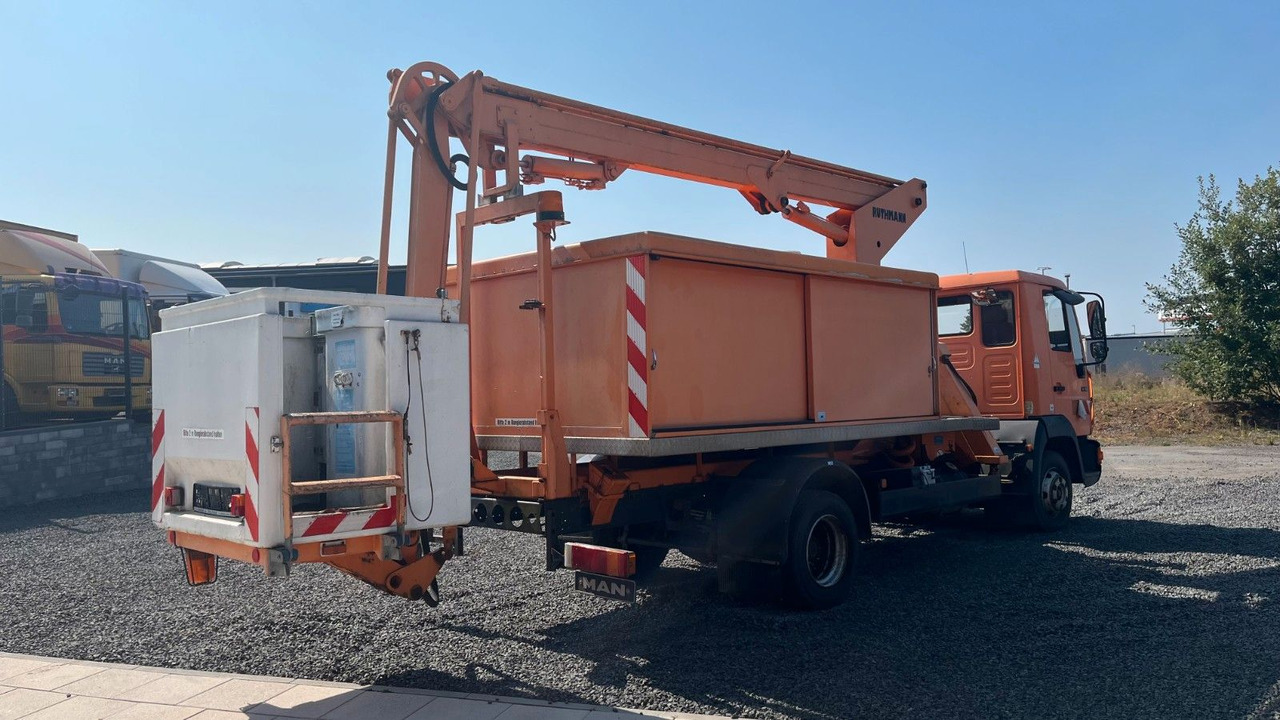 MAN 8.113 Steiger Hubarbeitsbühne Ruthmann MAN 8.113 Steiger Hubarbeitsbühne Ruthmann - פלטפורמה אווירית מותקנת על משאית, כלי רכב מסחרי: תמונה 4 MAN 8.113 Steiger Hubarbeitsbühne Ruthmann MAN 8.113 Steiger Hubarbeitsbühne Ruthmann - פלטפורמה אווירית מותקנת על משאית, כלי רכב מסחרי: תמונה 4