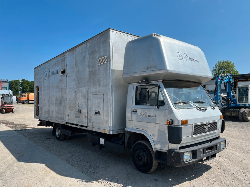 MAN VW-MAN LO2 Koffer Schlafkabine - כלי רכב מסחרי עם תיבה: תמונה 1 MAN VW-MAN LO2 Koffer Schlafkabine - כלי רכב מסחרי עם תיבה: תמונה 1