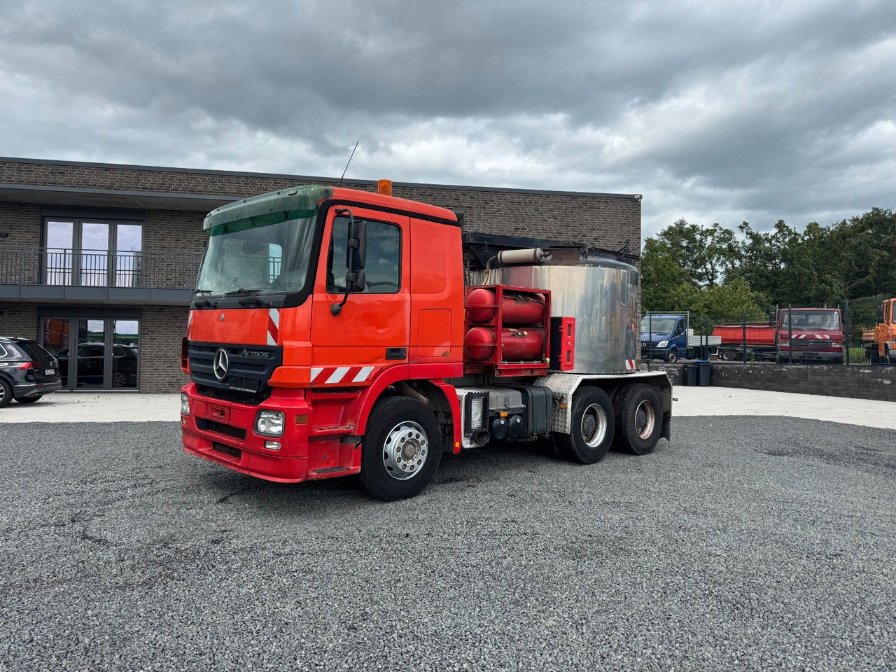 Mercedes-Benz Actros 2641 LS 6x4 Asphaltkocher 6x4 - משאית: תמונה 2 Mercedes-Benz Actros 2641 LS 6x4 Asphaltkocher 6x4 - משאית: תמונה 2