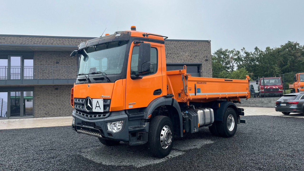 Mercedes-Benz Arocs 1835 Dreiseitenikpper Meiller - מזהיר: תמונה 2 Mercedes-Benz Arocs 1835 Dreiseitenikpper Meiller - מזהיר: תמונה 2