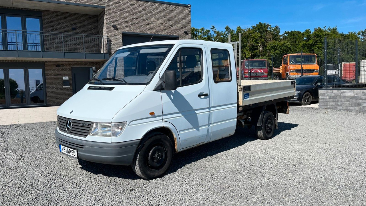 Mercedes-Benz Sprinter 312 D Pritsche Doka - כלי רכב מסחרי במיטה שטוחה, כלי רכב מסחרי קומבי: תמונה 2 Mercedes-Benz Sprinter 312 D Pritsche Doka - כלי רכב מסחרי במיטה שטוחה, כלי רכב מסחרי קומבי: תמונה 2
