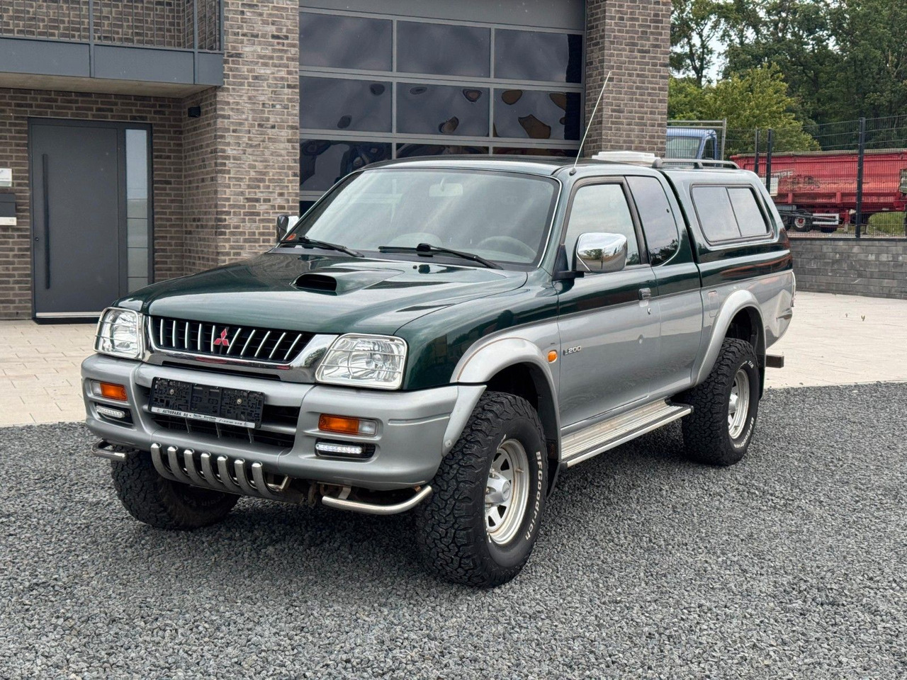 Mitsubishi L200 Klima - SUV: תמונה 2 Mitsubishi L200 Klima - SUV: תמונה 2