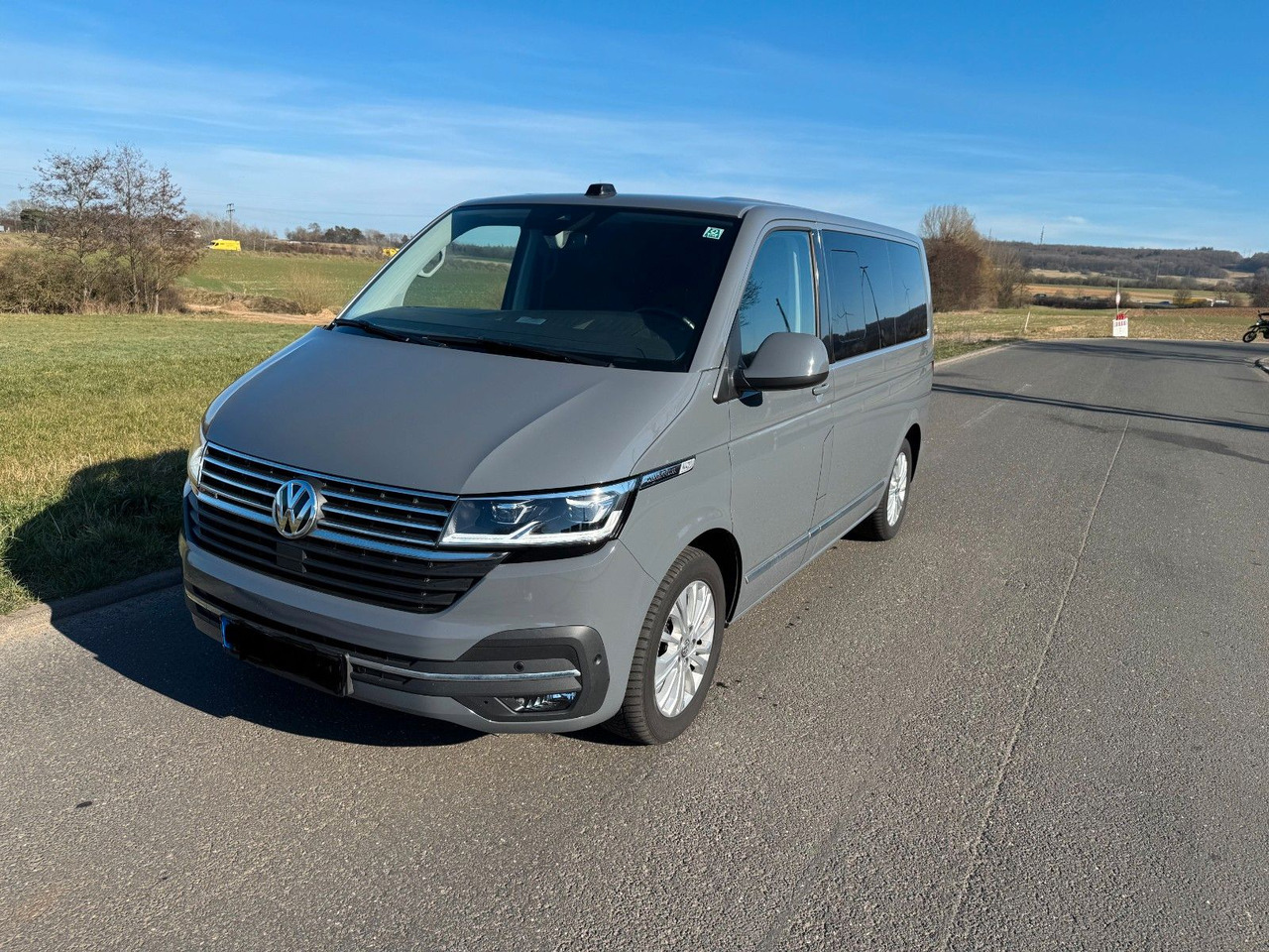 Volkswagen T6.1 Transporter Multivan Generation Six 4x4 - כלי רכב מסחרי לנוסעים: תמונה 2 Volkswagen T6.1 Transporter Multivan Generation Six 4x4 - כלי רכב מסחרי לנוסעים: תמונה 2