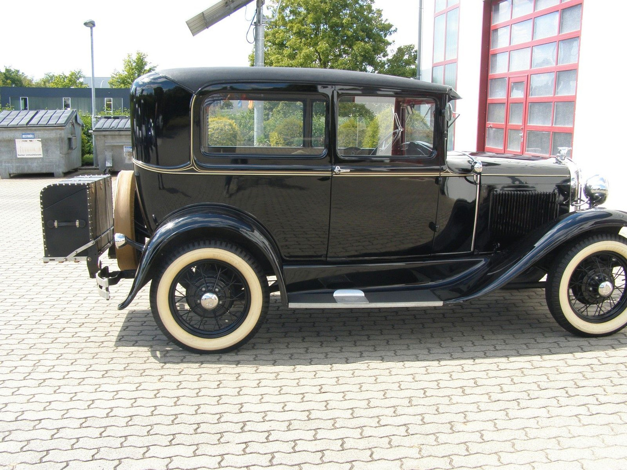 Ford MODELL A / TUDOR + H-Kennzeichen - סדאן: תמונה 4 Ford MODELL A / TUDOR + H-Kennzeichen - סדאן: תמונה 4