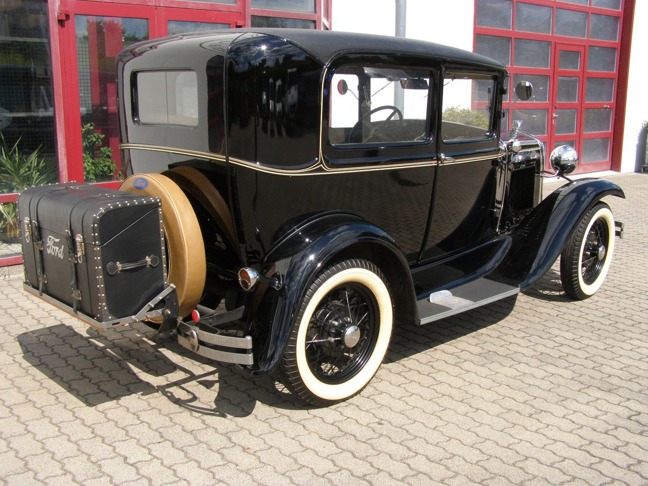 Ford MODELL A / TUDOR + H-Kennzeichen - סדאן: תמונה 5 Ford MODELL A / TUDOR + H-Kennzeichen - סדאן: תמונה 5