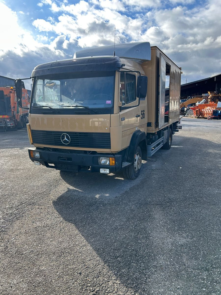 Mercedes-Benz MB 817 4x2 Dieselaggregat 6 Zylinder - משאית תיבה: תמונה 1 Mercedes-Benz MB 817 4x2 Dieselaggregat 6 Zylinder - משאית תיבה: תמונה 1