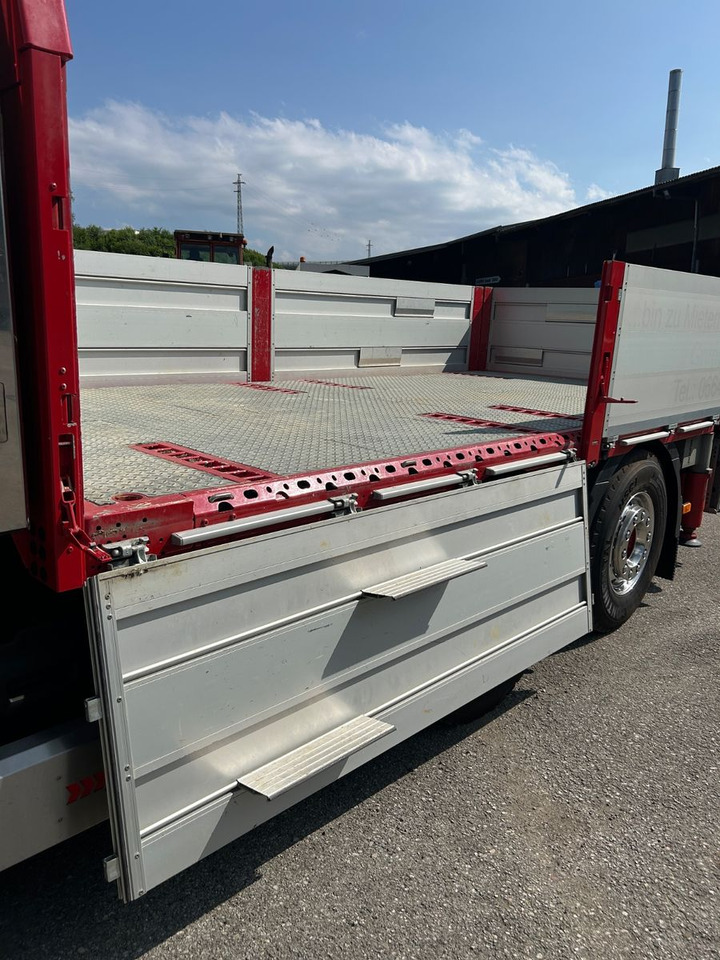Volvo FH 500 8x2 HMF Kran 9520K - RCS - משאית מנוף: תמונה 5 Volvo FH 500 8x2 HMF Kran 9520K - RCS - משאית מנוף: תמונה 5
