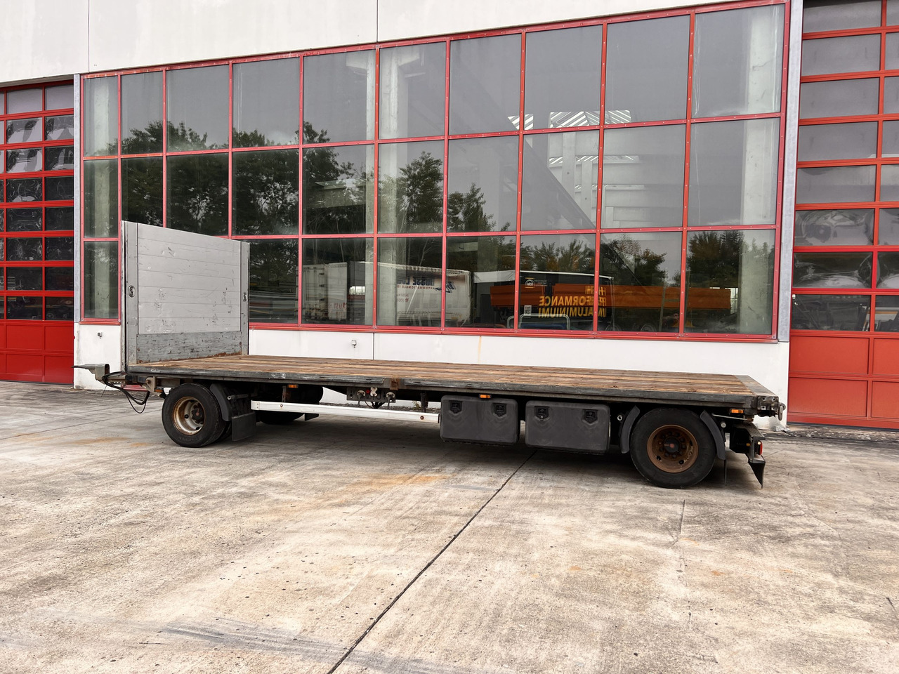 Ackermann PA-F 18/7.4E 2 Achs Jumboanhänger Mega - קרון נגרר עם מטען נמוך: תמונה 4 Ackermann PA-F 18/7.4E 2 Achs Jumboanhänger Mega - קרון נגרר עם מטען נמוך: תמונה 4