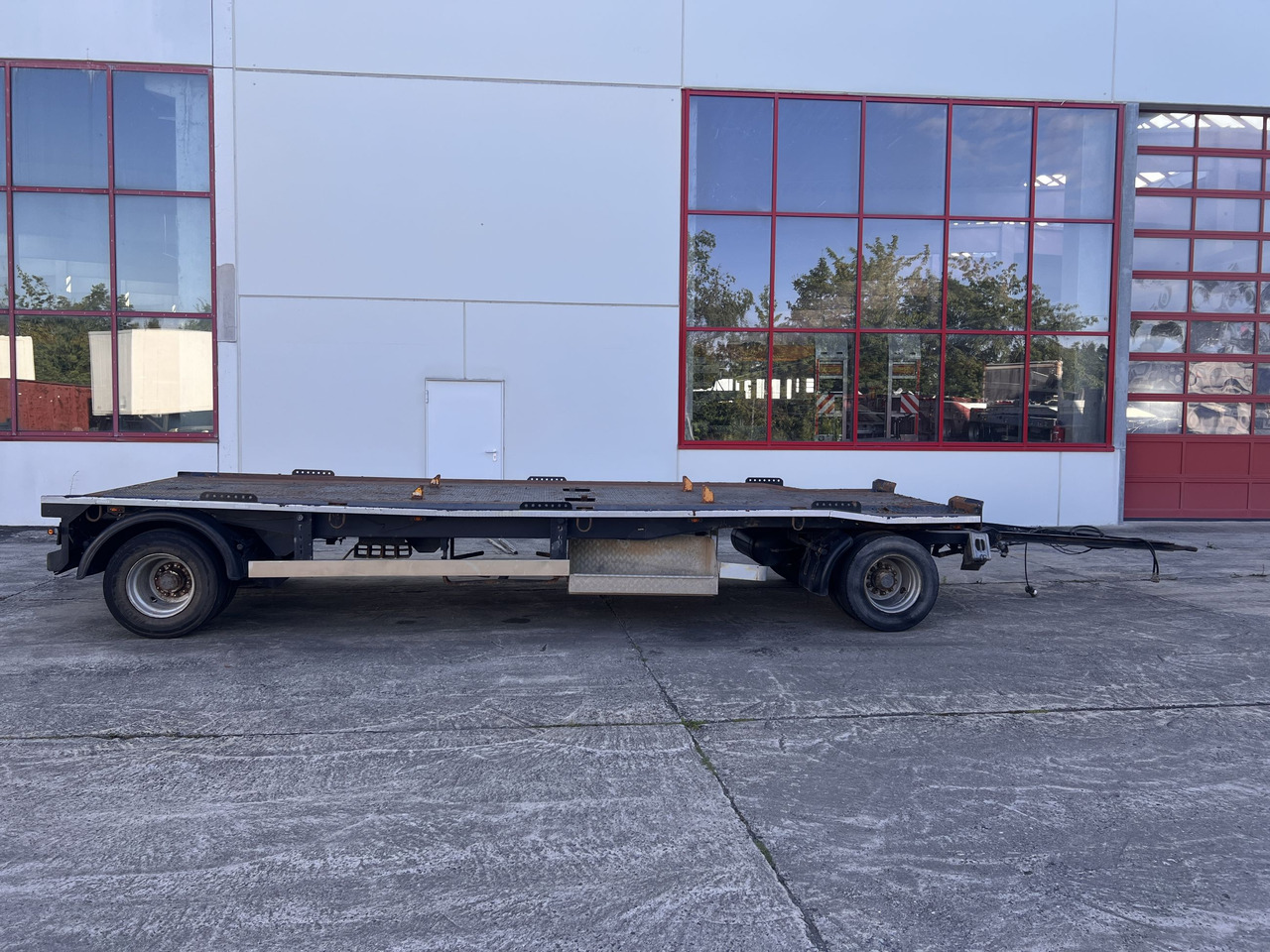 Dinkel DAC 18000 2 Achs Kombi- Anhänger für Abroll- oder Absetzmulden oder Tieflader - קרון נגרר מוביל מכולות/ החלפת גוף: תמונה 3 Dinkel DAC 18000 2 Achs Kombi- Anhänger für Abroll- oder Absetzmulden oder Tieflader - קרון נגרר מוביל מכולות/ החלפת גוף: תמונה 3